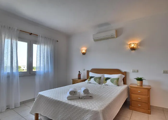 Santa Maria Valley - Private Pool Villa